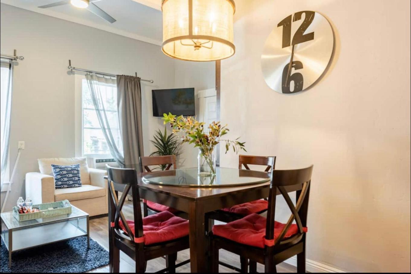 Hotel 1bdrm Gaslamp Conv Cntr - W Parking & 3 Beds #5 *